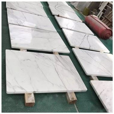 Мраморна маса Statuario